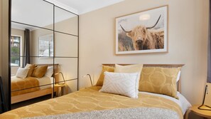 3 bedrooms, iron/ironing board, WiFi, bed sheets - Avalanche 6 - Stylish & Modern Apartment in Central Location (Jindabyne)