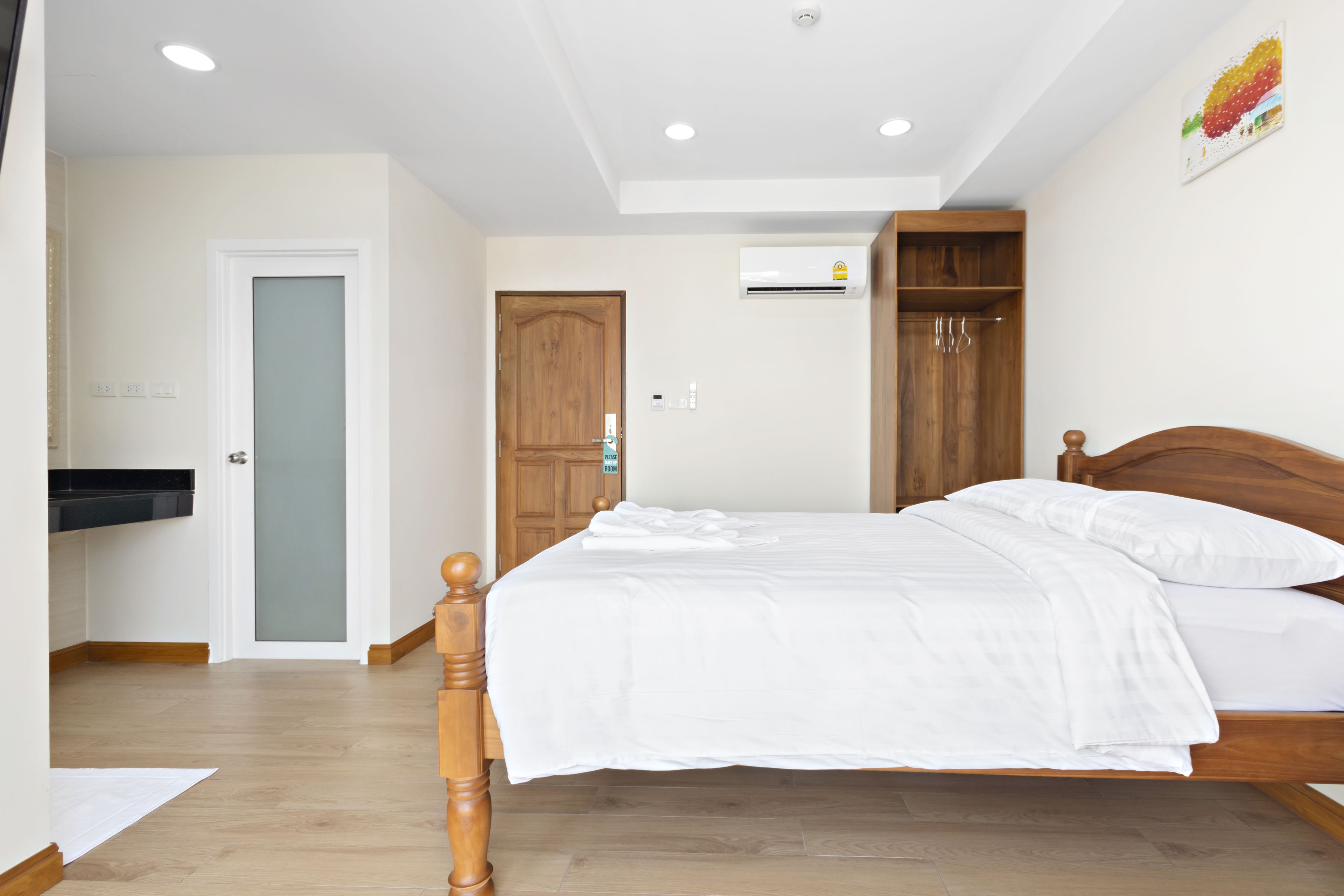 deluxe double bed | blackout curtains, soundproofing, free wifi