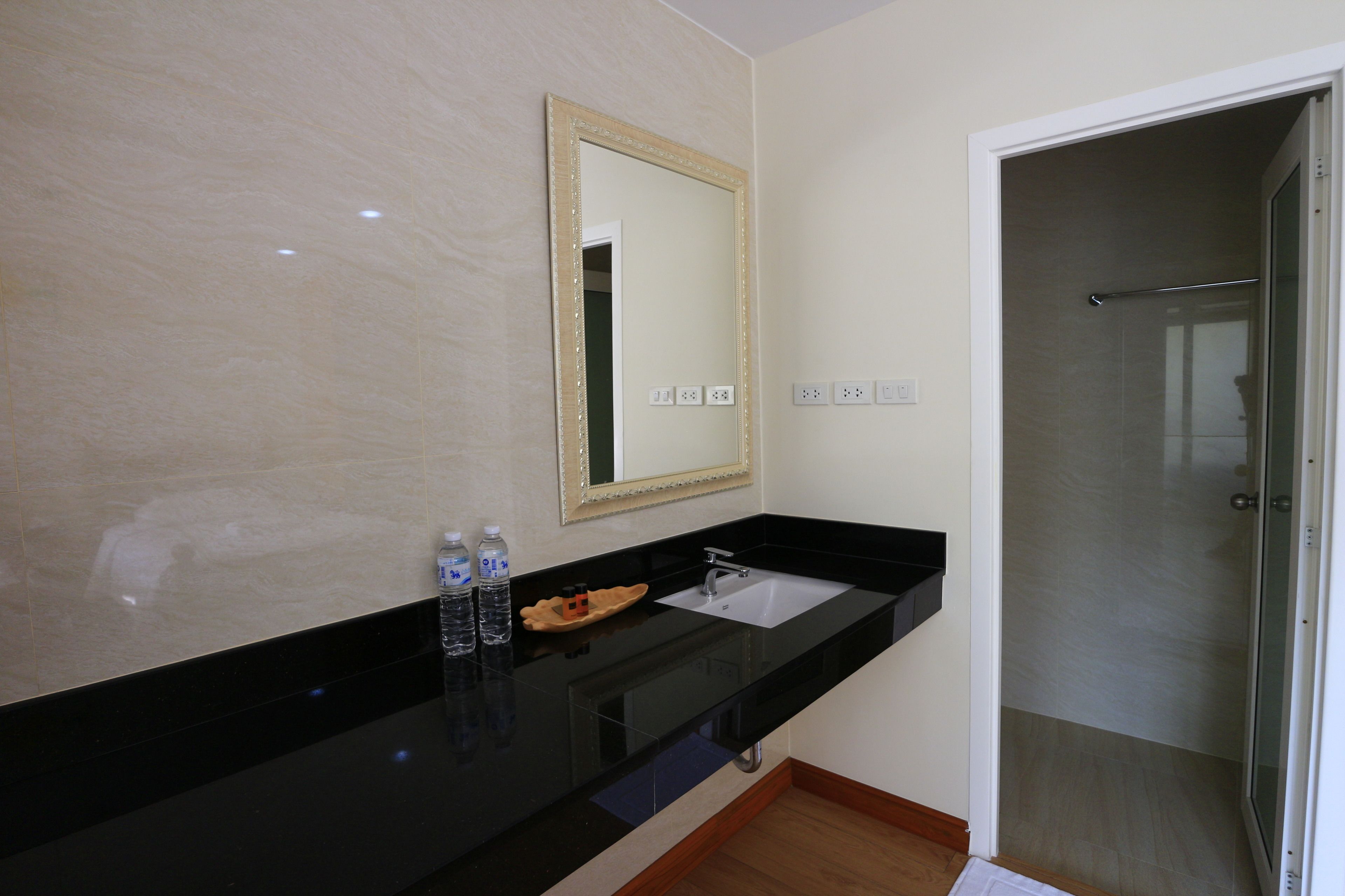 triple room | bathroom sink