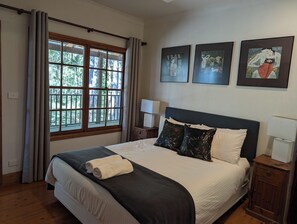 3 habitaciones, tabla de planchar con plancha y wifi gratis