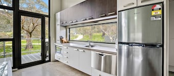 Ecocrackenback 13 'Sustainable chalet close to the slopes.'