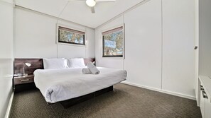 2 quartos, ferros/tábuas de passar roupa, Wi-Fi, roupa de cama