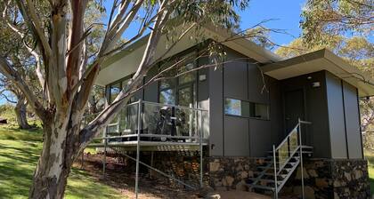 Ecocrackenback 12 'Sustainable chalet close to the slopes.'