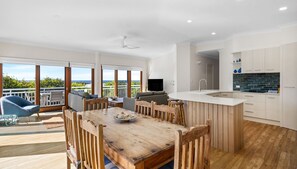 Living area - Notre Reve - 2/4 Brolga Place (Peregian Beach)