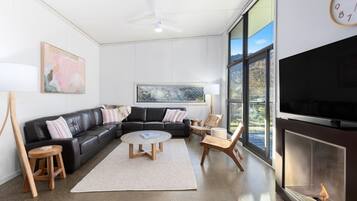 Smart-TV, peis og DVD-spiller