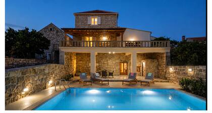 Villa Bellezza maalaismainen keidas lähellä Dubrovnikia, oma uima-allas