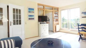 Fernseher, Stereoanlage