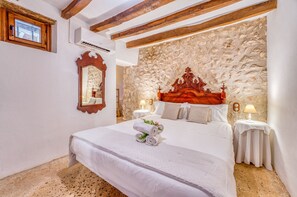 4 camere, ferro/asse da stiro, Wi-Fi gratuito, lenzuola