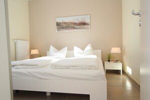 2 Schlafzimmer, Reisekinderbett, WLAN, Bettwäsche