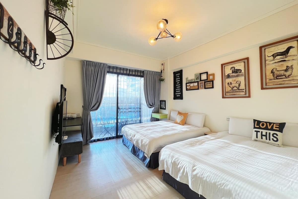 Premium bedding, down comforters, desk, blackout drapes