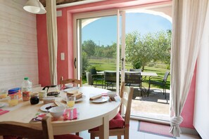 Dining - 4 star stay with exceptional service in an authentic Quercy setting (Cuzance)