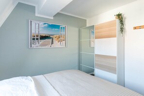 2 Schlafzimmer, Reisekinderbett, WLAN, Bettwäsche