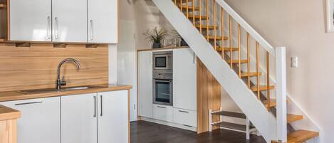 Kühlschrank, Mikrowelle, Geschirrspüler