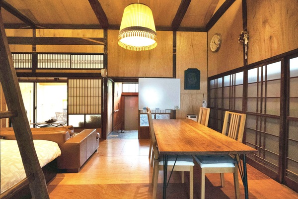 House (West) | In-room dining