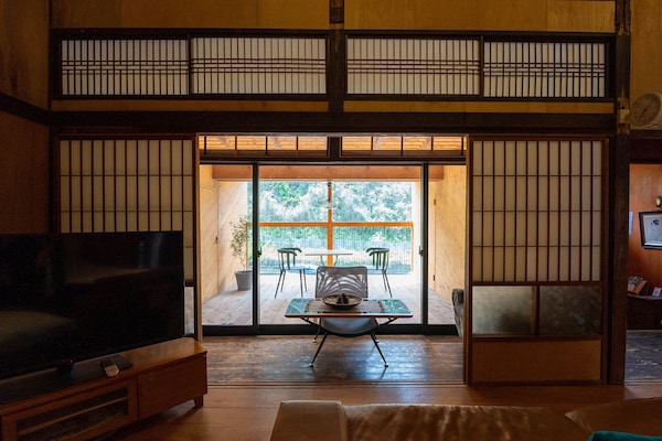 House (West) | Individually decorated, individually furnished, blackout drapes