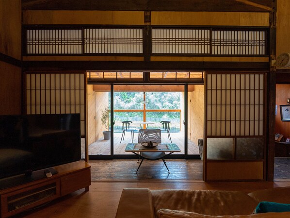 House (West) | Individually decorated, individually furnished, blackout curtains - SUMITSUGU HOUSE West (Kumamoto)