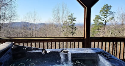 ❤Private 5Bed Luxury Lodge w/Breathtaking Mtn&LakeViews,HotTub,FireTable,Games