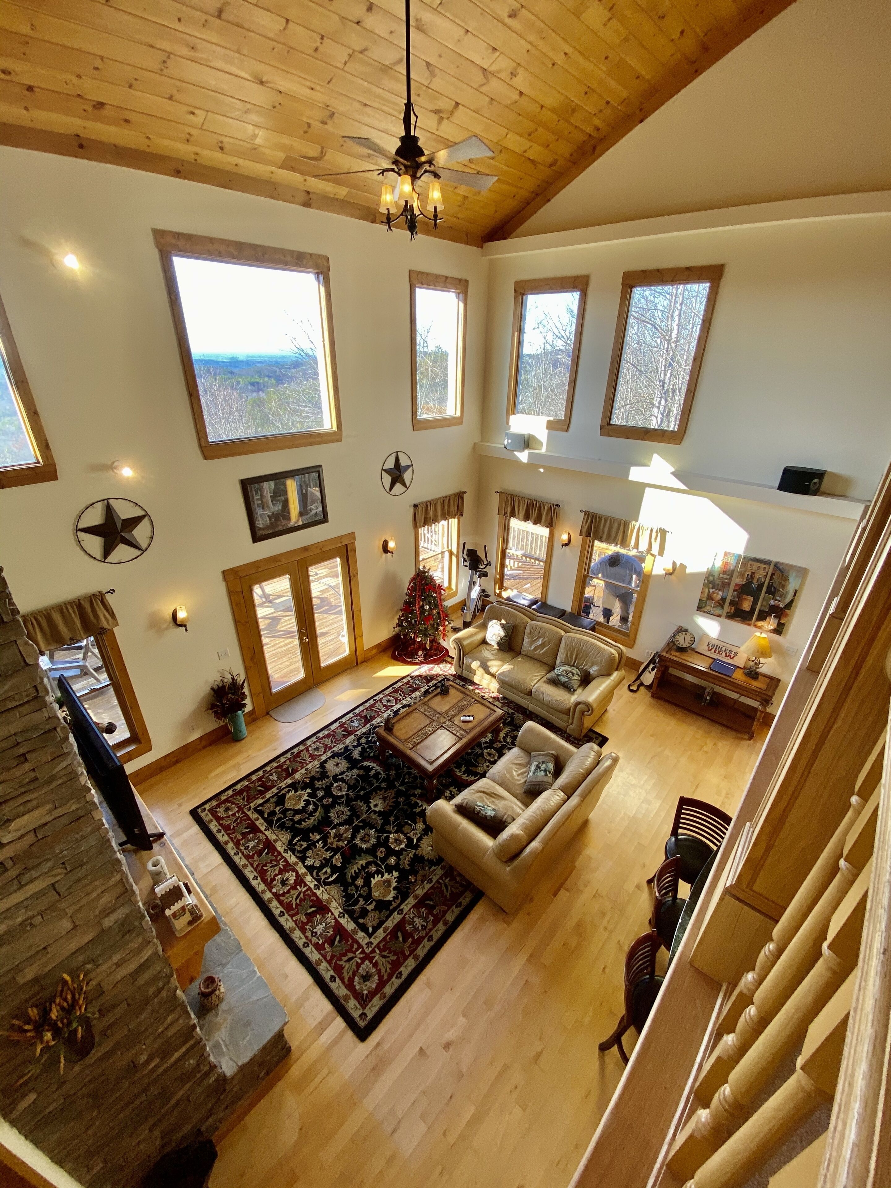 Smart TV, fireplace, video games, Netflix