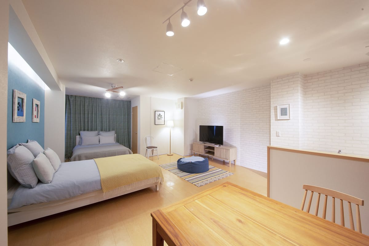Executive appartement, niet-roken (Room 201) | 2 slaapkamers, individueel gedecoreerd, een bureau, een laptopwerkplek