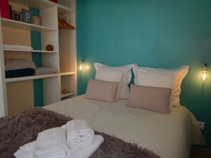 1 bedroom, desk, iron/ironing board, free WiFi