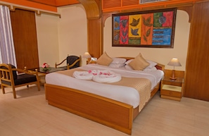 RajMahal Suite | Premium bedding, minibar, in-room safe, desk