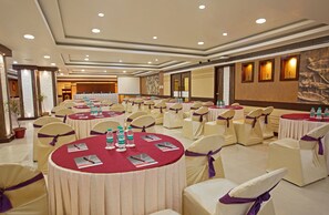Meeting facility - Hotel RajMahal (Guwahati)