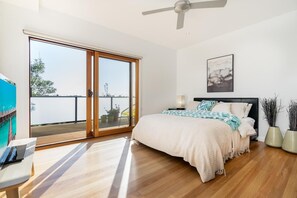 3 bedrooms, iron/ironing board, Internet, bed sheets - Highview - LOVE A ROOM WITH A VIEW (Tootgarook)