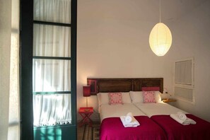 3 bedrooms, iron/ironing board, Internet, bed sheets