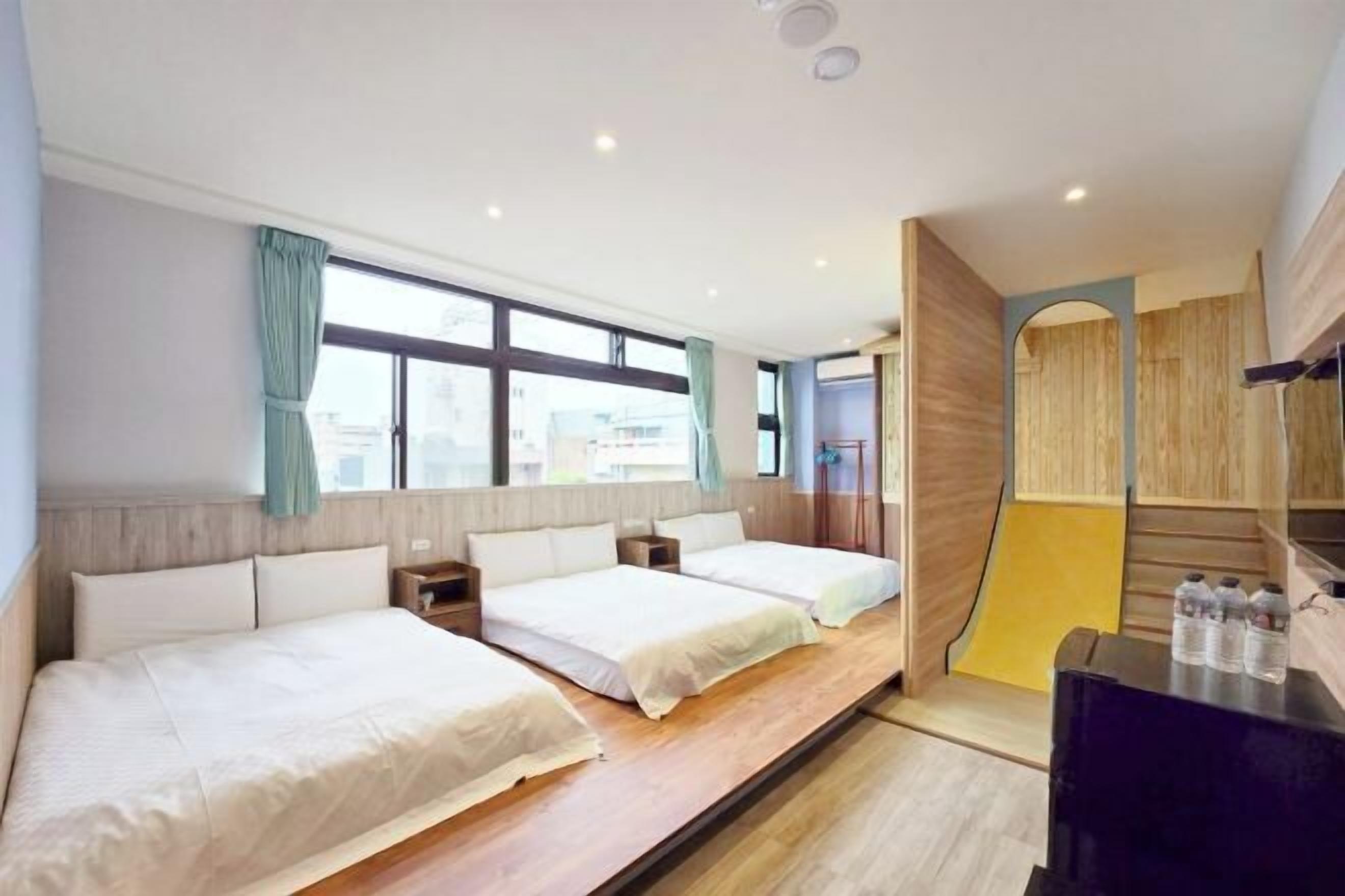 Laptopgeeigneter Arbeitsplatz, Verdunkelungsvorhänge