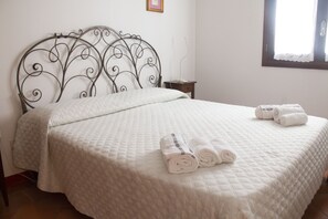 9 dormitorios, escritorio, tabla de planchar con plancha y wifi gratis