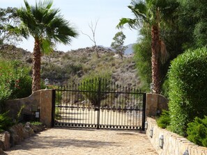 Property grounds - Luxury villa on private property with beautiful sea views (San Juan De Los Terreros)
