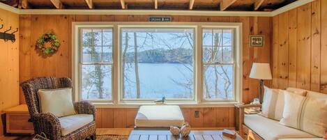 Televisión, oficina