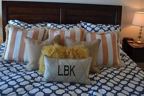 Unclassified image, 5 of 25, button