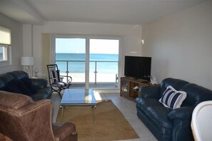 Unclassified image, 5 of 25, button