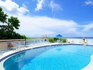 Unclassified image, 2 of 19, button - Beachcomber unit 501 (Longboat Key)