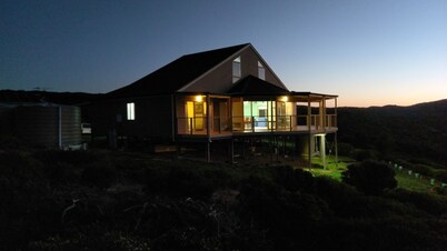Wedge Island House-SA - Accessible by Charter plane or boat ONLY