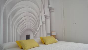 2 chambres, fer et planche à repasser, Wi-Fi, draps fournis