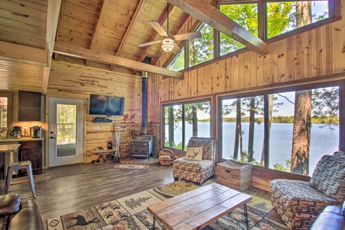 Dock, Sauna & Hot Tub! 'Loon Lake Lodge'