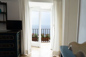 Interior - Apartment terrace and sea view in the center (Capri)