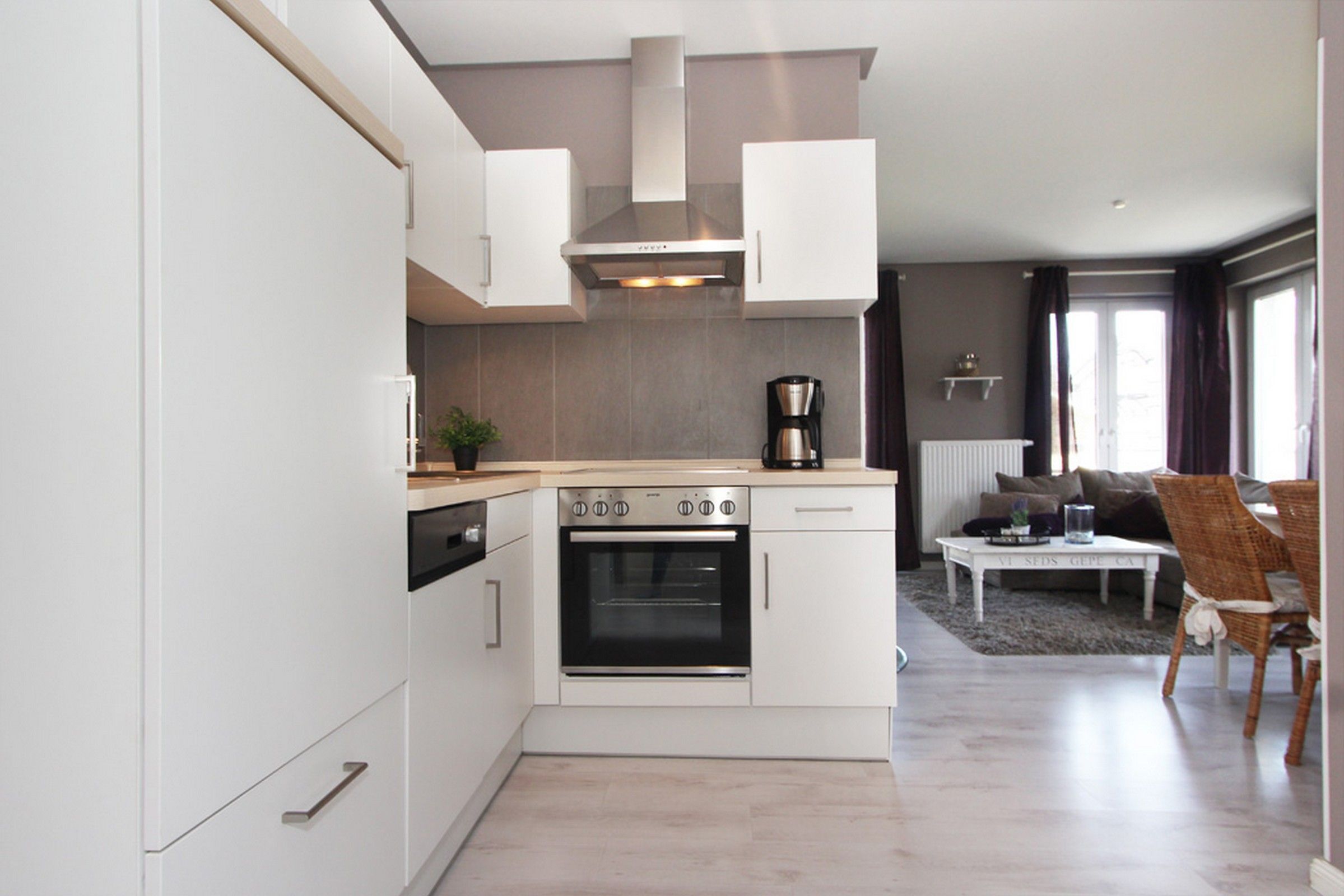 Fridge, microwave, dishwasher, coffee/tea maker