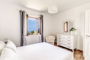 5 chambres, fer et planche à repasser, lit parapluie, Wi-Fi