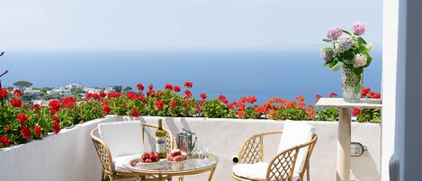 تناول الطعام بالخارج