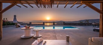 Villa de luxe de 6 chambres avec p. piscine, bain à remous et vue imprenable près de la plage