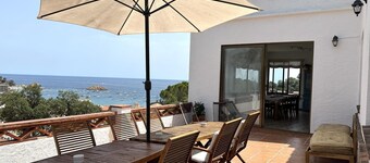 BEAUTIFUL HOUSE SEA VIEWS