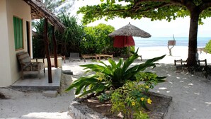 Property grounds - Family Beach Bungalows (Kiwengwa)