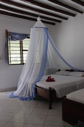Double or Twin Room | Free WiFi - Family Beach Bungalows (Kiwengwa)