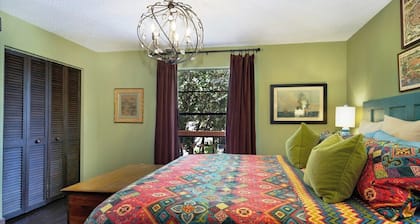 LAST MINUTE DEALS! FREE WIFI I Banyan – Peaceful 1BR Getaway Near Beaches, Bays & Dining