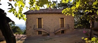 Giacomina - umgebaute Scheune, Bergdorf, spektakuläre Aussicht, Pool