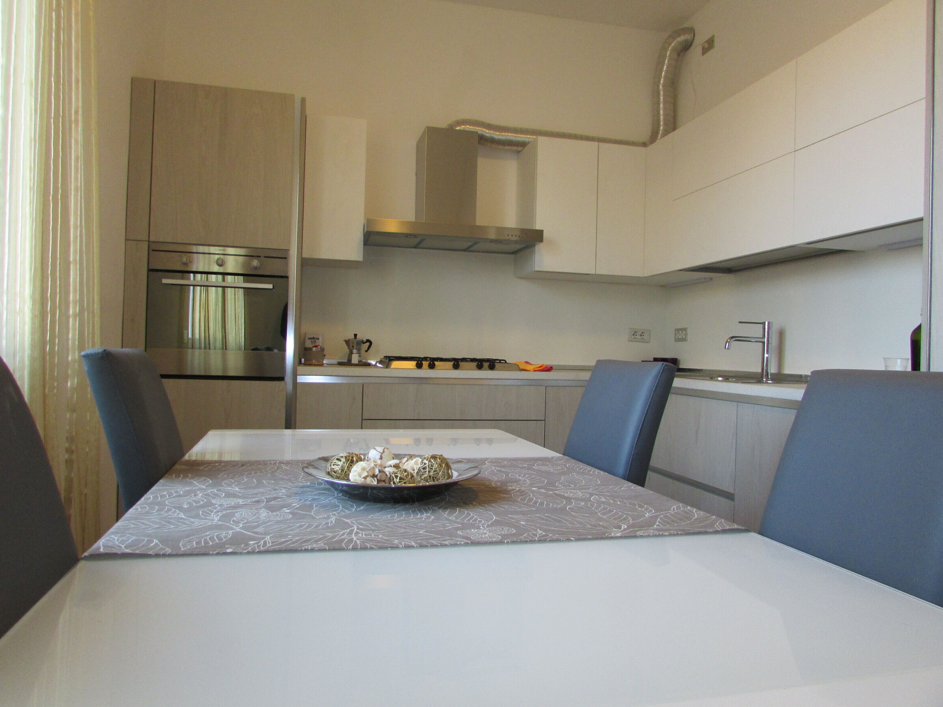 雪櫃、焗爐、爐具、洗碗機