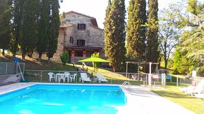 Pool - farmhouse calcinaia on the lake APARTMENT BARN 4/6 PLACES SWIMMING POOL park sp (arezzo)